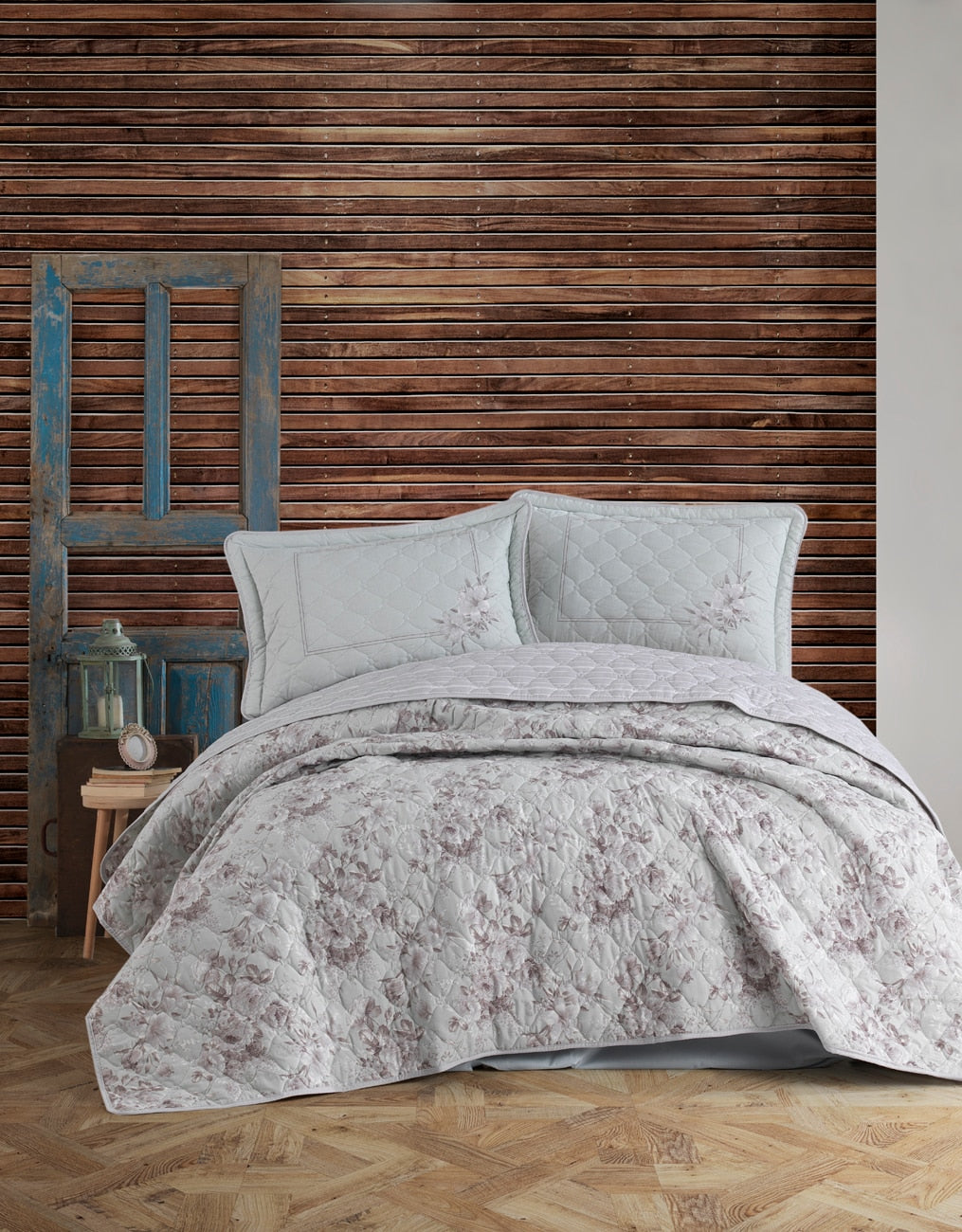 Comforter Set. Quilt Bedcover & Pillow Case. Bed-in-a-box. Cotton.  Manarola from WickedYo.