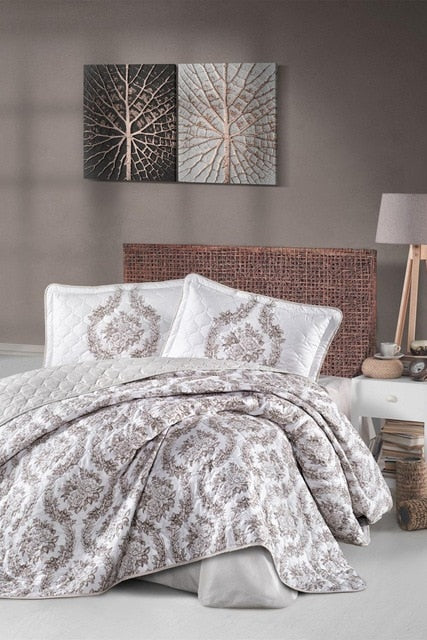 Comforter Set. Quilt Bedcover & Pillow Case. Bed-in-a-box. Cotton.  Sorrento from WickedYo.