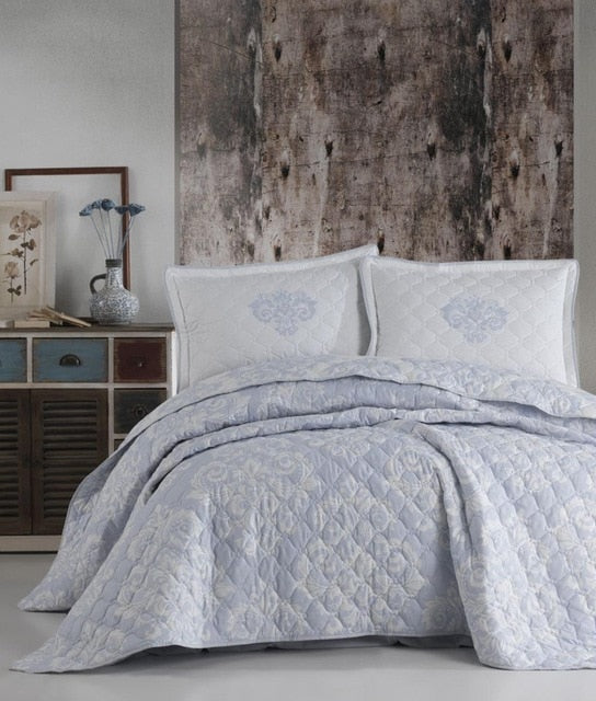 Comforter Set. Quilt Bedcover & Pillow Case. Bed-in-a-box. Cotton.  Palermo from WickedYo.